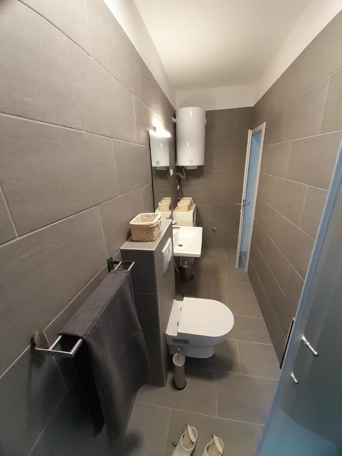 Apartman Vitamare 160 M From The Beach Novi Vinodolski Exterior foto