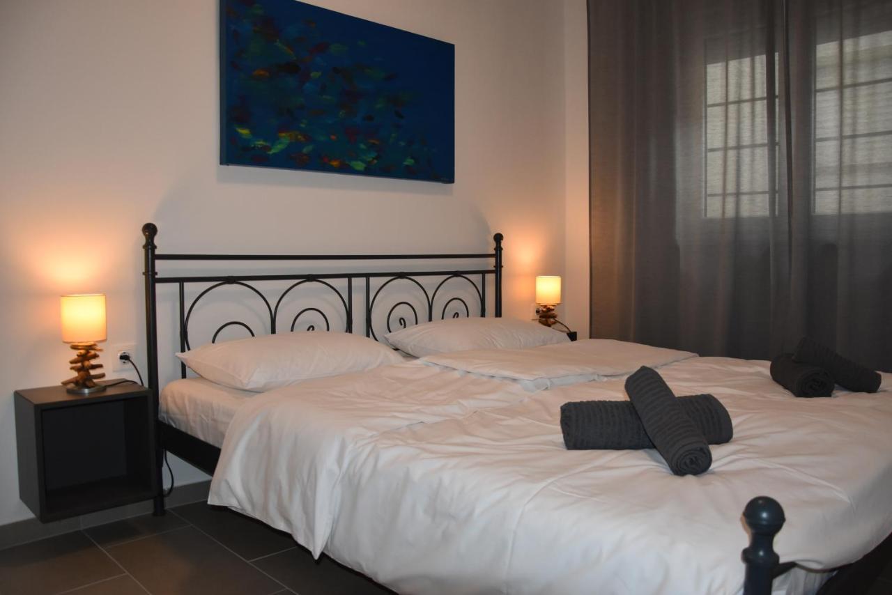 Apartman Vitamare 160 M From The Beach Novi Vinodolski Exterior foto